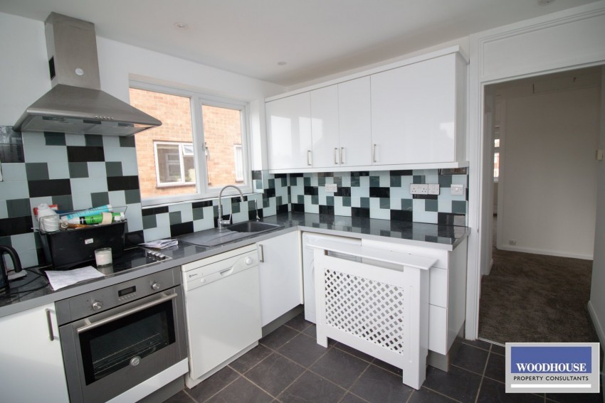 Images for Cheshunt, Waltham Cross, Hertfordshire EAID:3131305421 BID:11055924