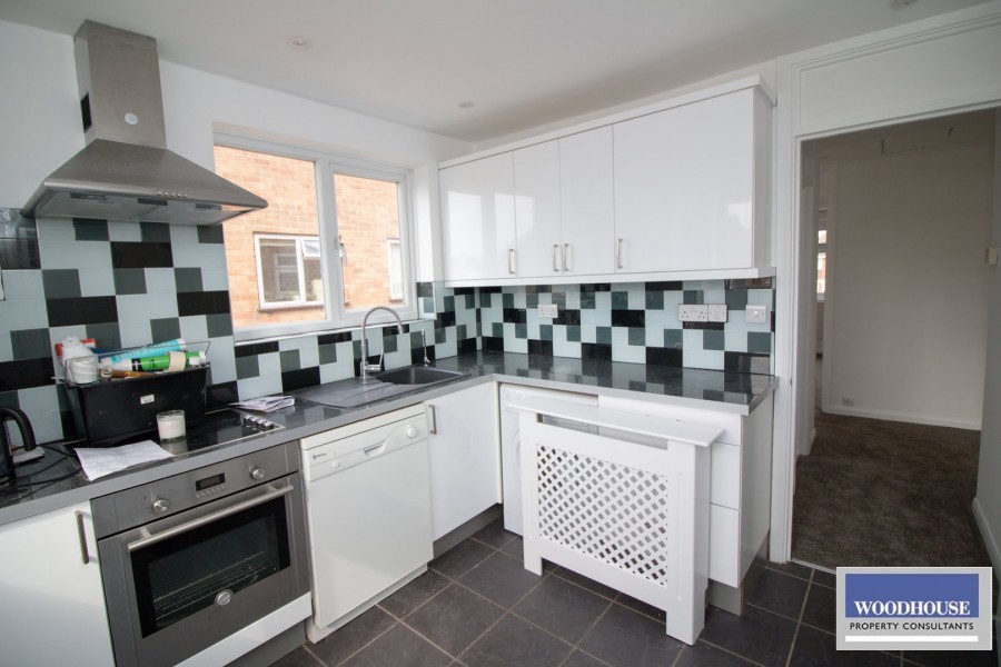 Images for Cheshunt, Waltham Cross, Hertfordshire EAID:3131305421 BID:11055924