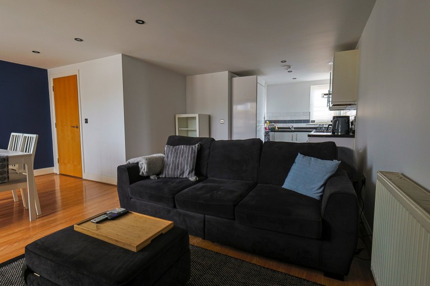 Images for Lambton Avenue, Waltham Cross, Hertfordshire EAID:3131305421 BID:11055924