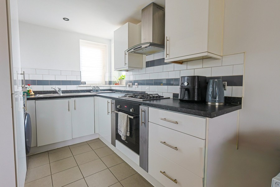 Images for Lambton Avenue, Waltham Cross, Hertfordshire EAID:3131305421 BID:11055924