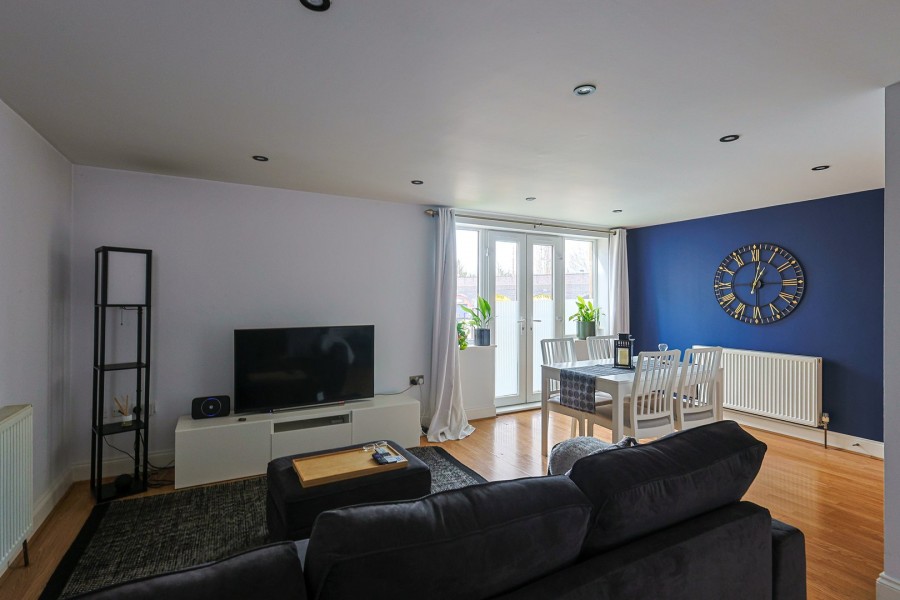 Images for Lambton Avenue, Waltham Cross, Hertfordshire EAID:3131305421 BID:11055924