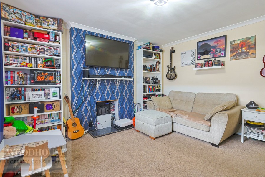 Images for Mayo Close, Cheshunt, Hertfordshire EAID:3131305421 BID:11055924