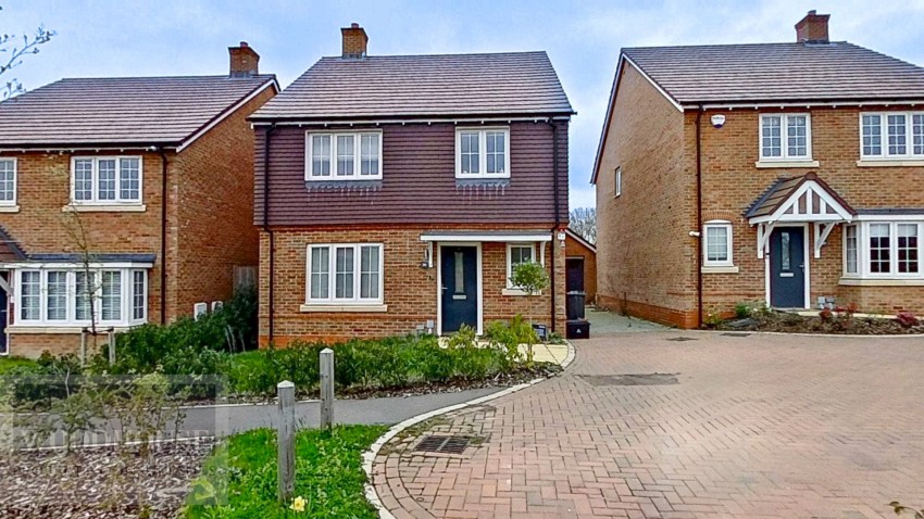 Images for Goffs Oak, Hertfordshire EAID:3131305421 BID:11055924