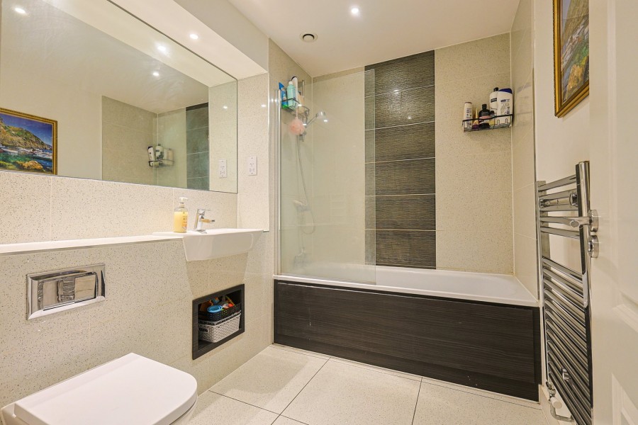 Images for Hazlemere Marina, Waltham Abbey, Hertfordshire EAID:3131305421 BID:11055924