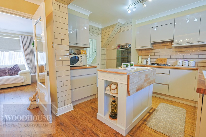 Images for Martins Drive, Cheshunt, Hertfordshire EAID:3131305421 BID:11055924