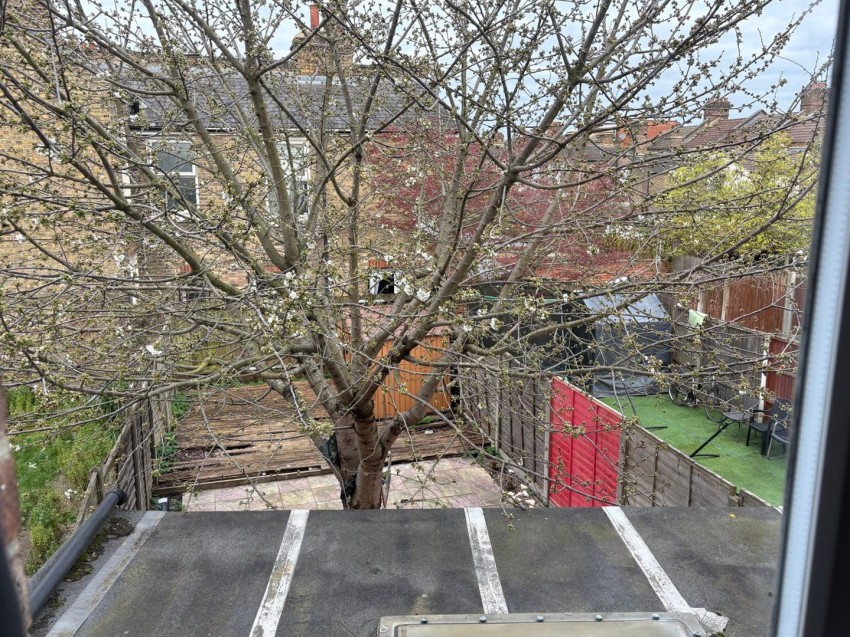 Images for Broad Lane, London EAID:3131305421 BID:11055924