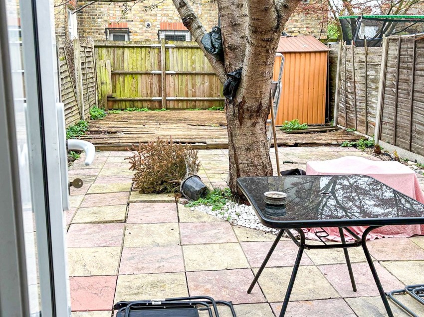 Images for Broad Lane, London EAID:3131305421 BID:11055924