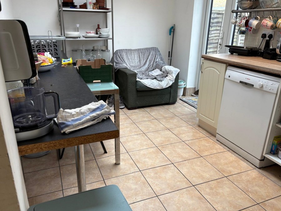 Images for Broad Lane, London EAID:3131305421 BID:11055924