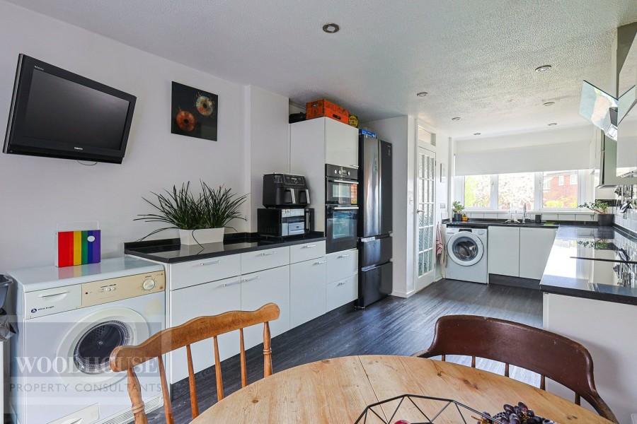 Images for Cheshunt, Waltham Cross, Hertfordshire EAID:3131305421 BID:11055924