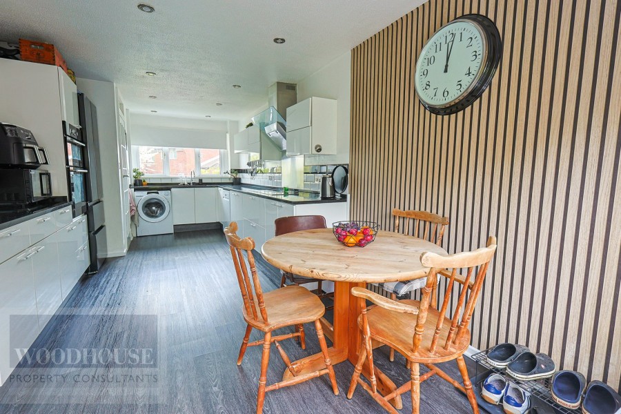 Images for Cheshunt, Waltham Cross, Hertfordshire EAID:3131305421 BID:11055924