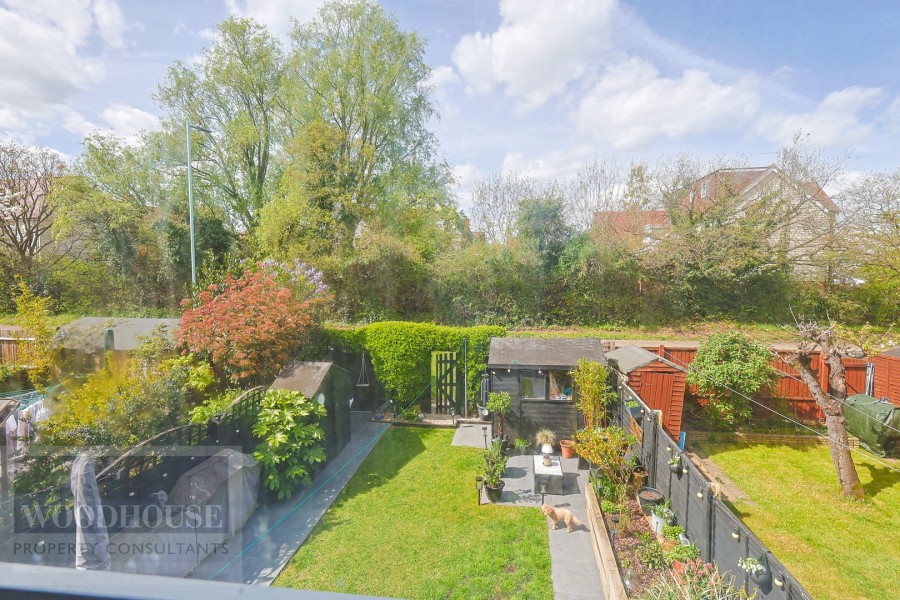 Images for Cheshunt, Waltham Cross, Hertfordshire EAID:3131305421 BID:11055924