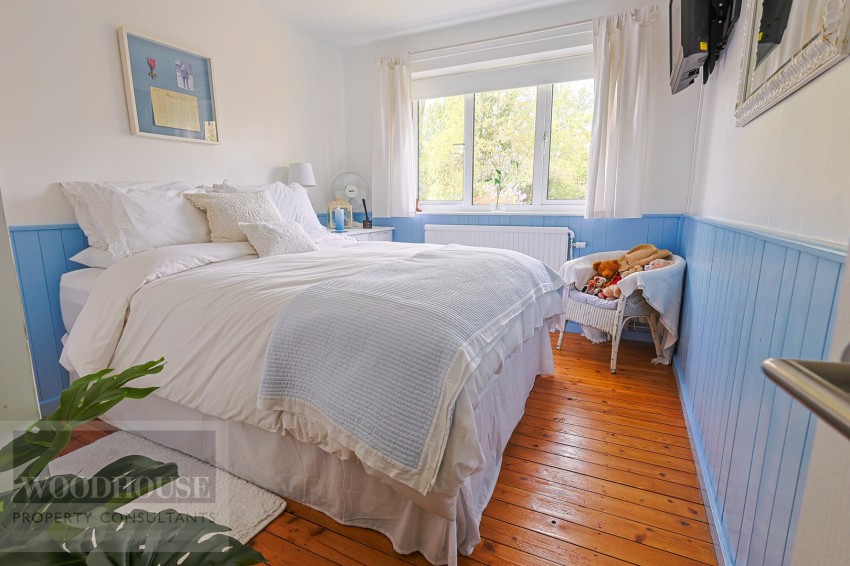 Images for Cheshunt, Waltham Cross, Hertfordshire EAID:3131305421 BID:11055924