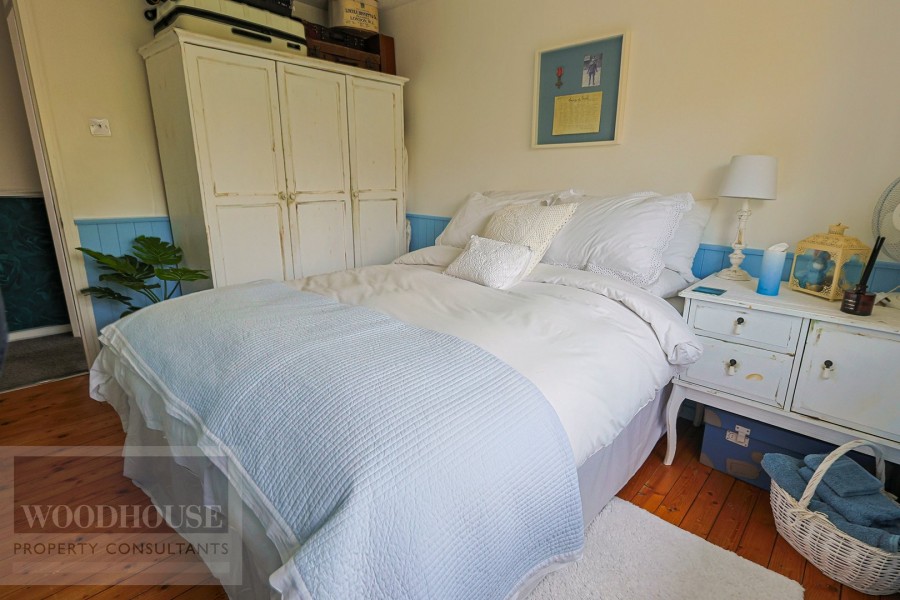 Images for Cheshunt, Waltham Cross, Hertfordshire EAID:3131305421 BID:11055924