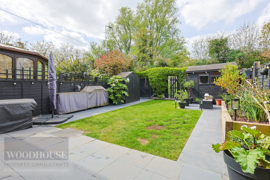 Images for Cheshunt, Waltham Cross, Hertfordshire EAID:3131305421 BID:11055924