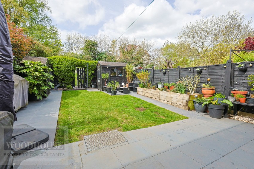 Images for Cheshunt, Waltham Cross, Hertfordshire EAID:3131305421 BID:11055924