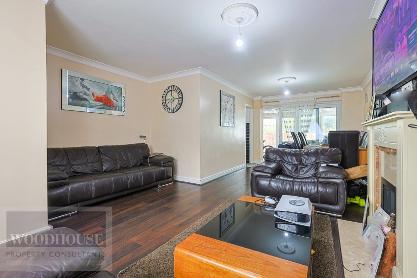Images for Elgin Road, Cheshunt, Hertfordshire EAID:3131305421 BID:11055924