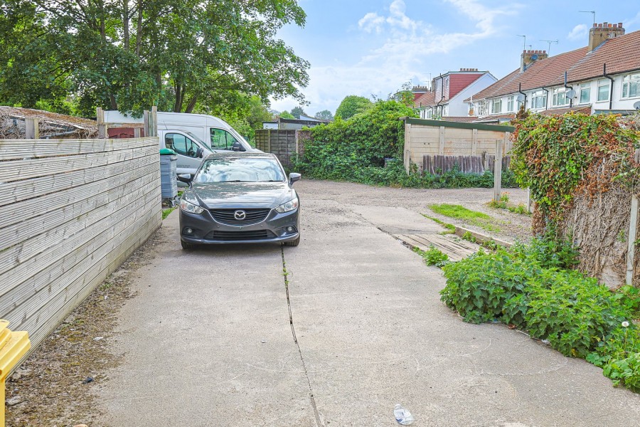 Images for Turners Hill, Cheshunt, Hertfordshire EAID:3131305421 BID:11055924