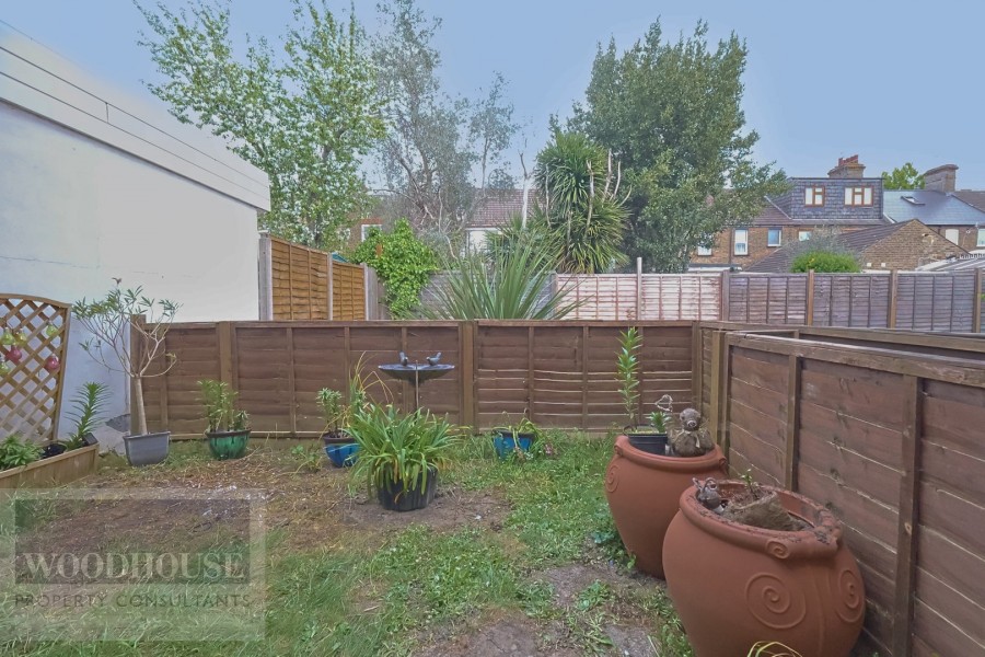 Images for Queens Road, Waltham Cross, Hertfordshire EAID:3131305421 BID:11055924