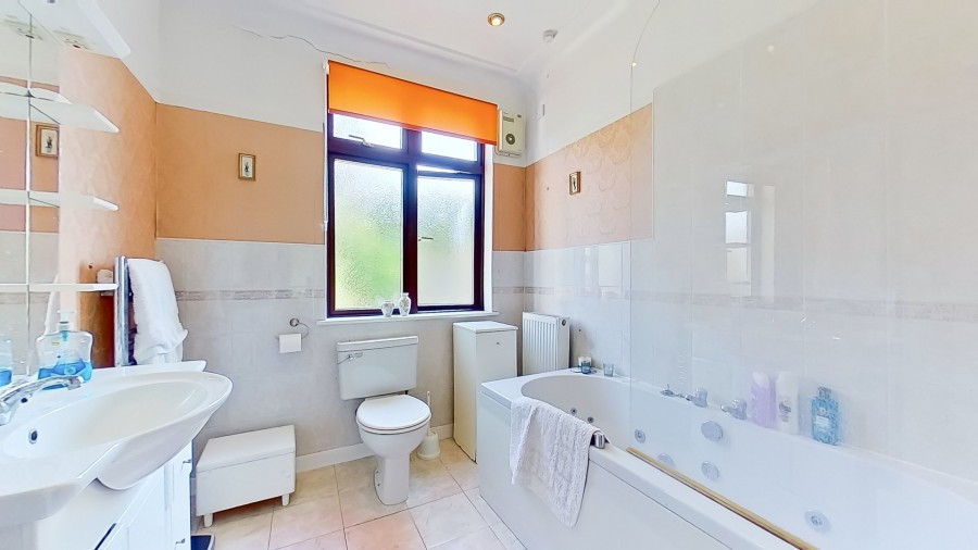 Images for Wellington Road, Enfield, Greater London EAID:3131305421 BID:11055924