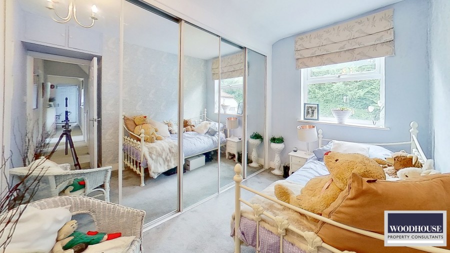 Images for Silver Street, Goffs Oak, Hertfordshire EAID:3131305421 BID:11055924