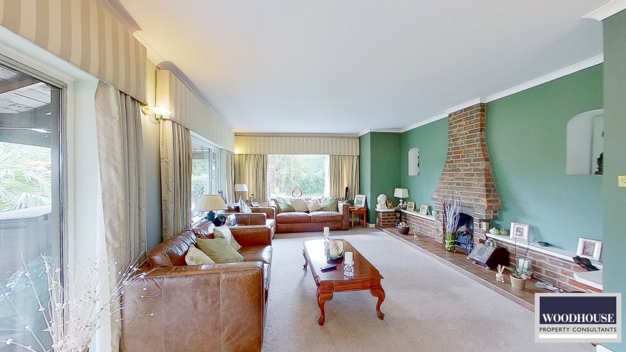 Images for Silver Street, Goffs Oak, Hertfordshire EAID:3131305421 BID:11055924