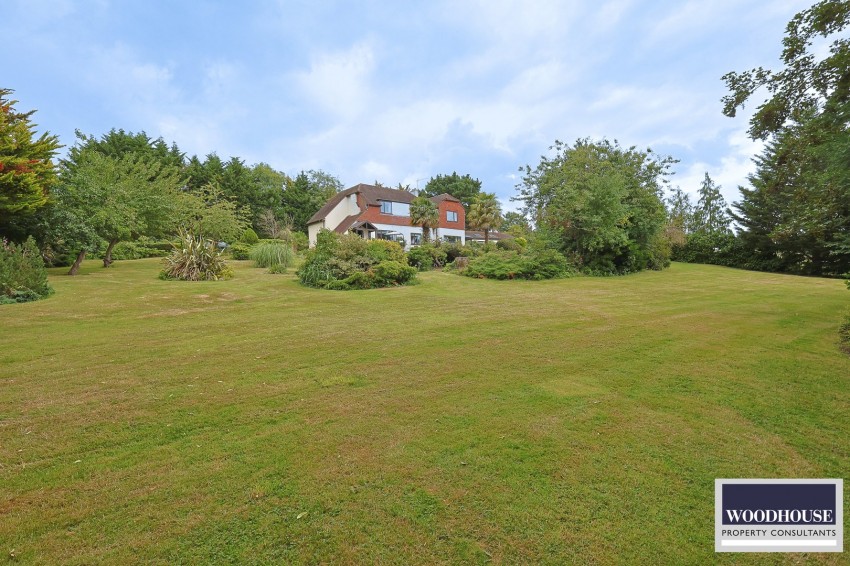 Images for Silver Street, Goffs Oak, Hertfordshire EAID:3131305421 BID:11055924