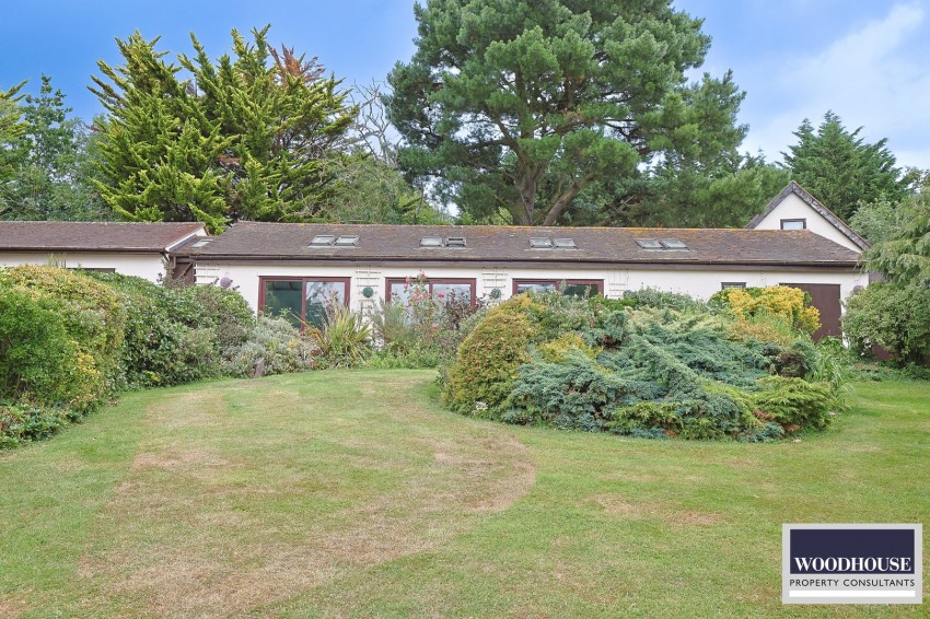 Images for Silver Street, Goffs Oak, Hertfordshire EAID:3131305421 BID:11055924