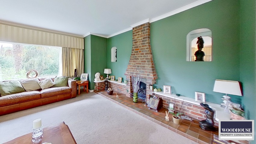 Images for Silver Street, Goffs Oak, Hertfordshire EAID:3131305421 BID:11055924