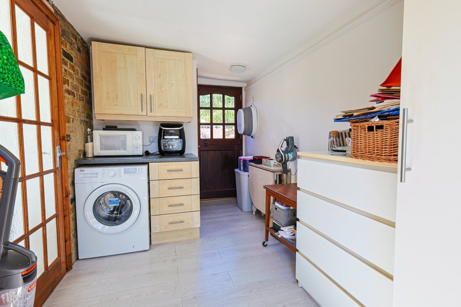 Images for Trinity Lane, Waltham Cross, Hertfordshire EAID:3131305421 BID:11055924
