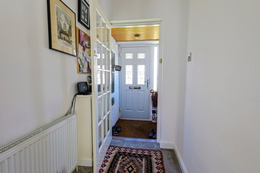 Images for Trinity Lane, Waltham Cross, Hertfordshire EAID:3131305421 BID:11055924
