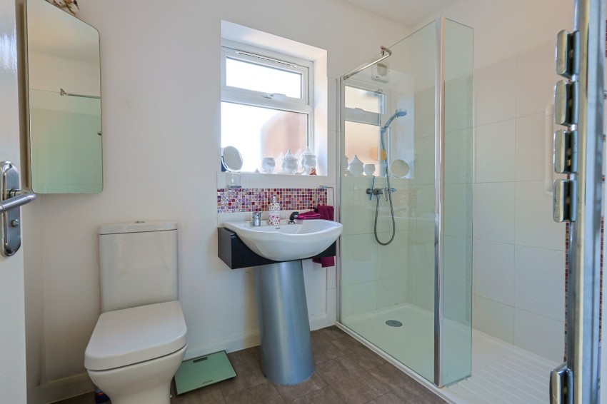Images for Trinity Lane, Waltham Cross, Hertfordshire EAID:3131305421 BID:11055924