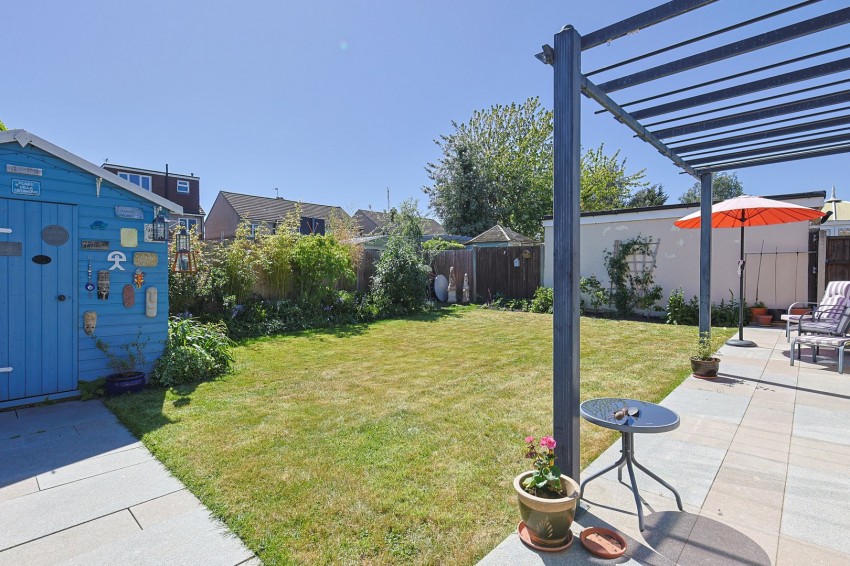 Images for Trinity Lane, Waltham Cross, Hertfordshire EAID:3131305421 BID:11055924
