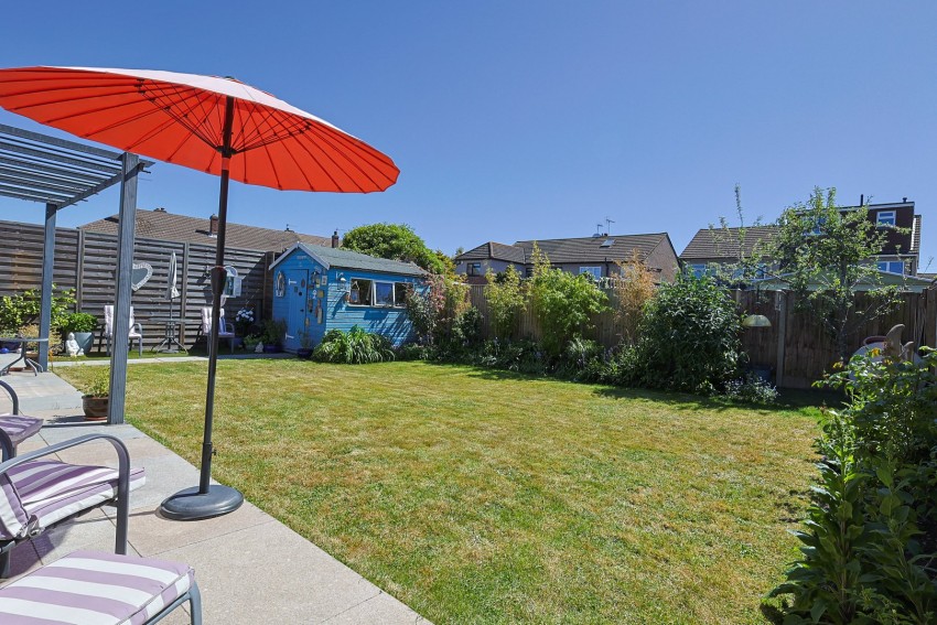 Images for Trinity Lane, Waltham Cross, Hertfordshire EAID:3131305421 BID:11055924