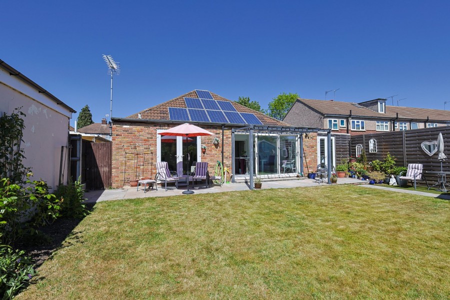 Images for Trinity Lane, Waltham Cross, Hertfordshire EAID:3131305421 BID:11055924