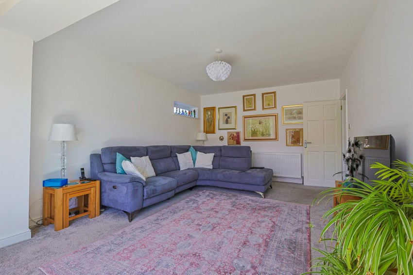 Images for Trinity Lane, Waltham Cross, Hertfordshire EAID:3131305421 BID:11055924