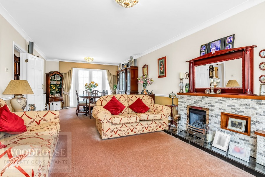 Images for West Close, Hoddesdon, Hertfordshire EAID:3131305421 BID:11055924