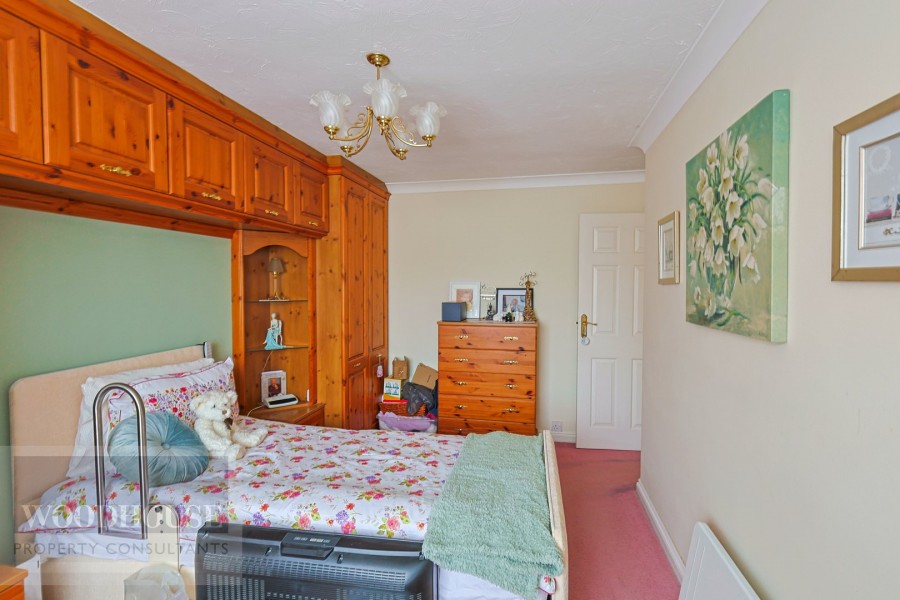 Images for Southmead Crescent, Cheshunt, Hertfordshire EAID:3131305421 BID:11055924