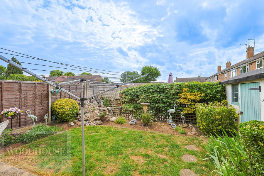 Images for Southmead Crescent, Cheshunt, Hertfordshire EAID:3131305421 BID:11055924