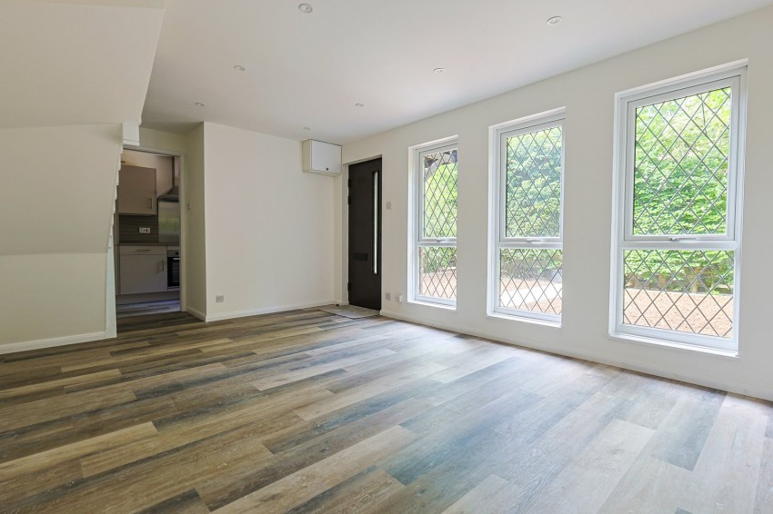 Images for Alexander Close, Barnet, Hertfordshire EAID:3131305421 BID:11055924