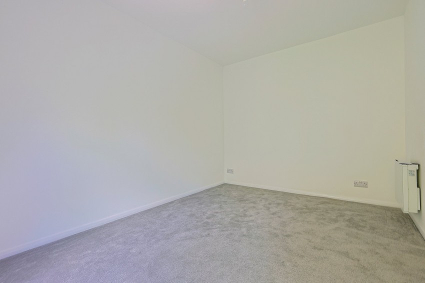 Images for Alexander Close, Barnet, Hertfordshire EAID:3131305421 BID:11055924