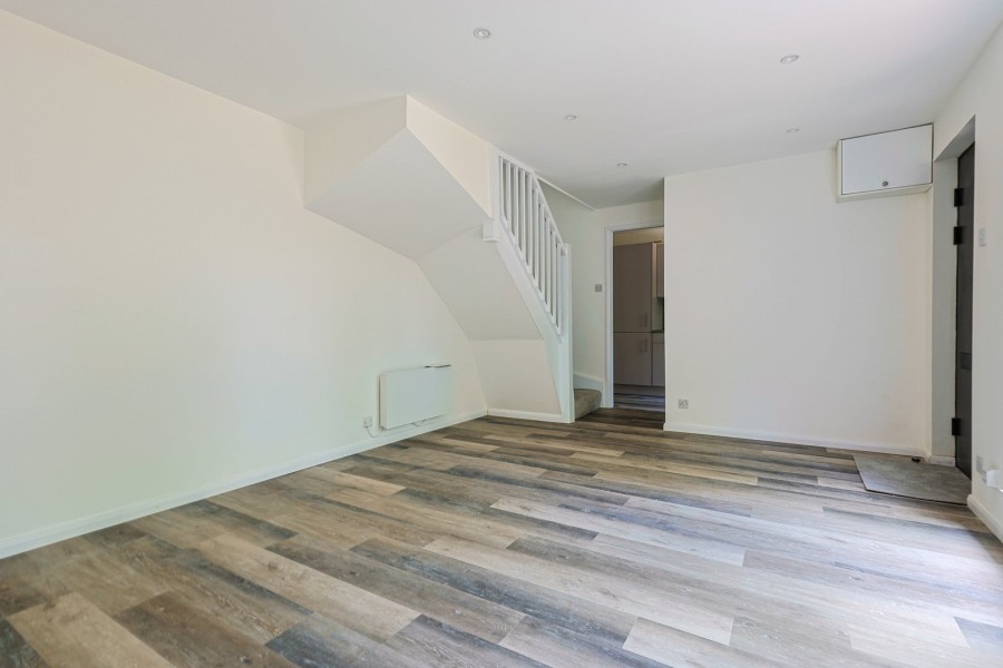 Images for Alexander Close, Barnet, Hertfordshire EAID:3131305421 BID:11055924
