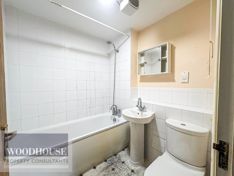 Images for Friends Avenue, Cheshunt, Hertfordshire EAID:3131305421 BID:11055924