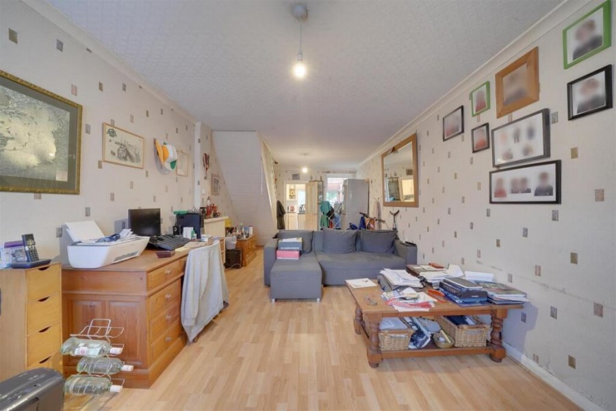 Images for Railway Road, Waltham Cross, Hertfordshire EAID:3131305421 BID:11055924
