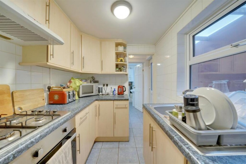 Images for Railway Road, Waltham Cross, Hertfordshire EAID:3131305421 BID:11055924