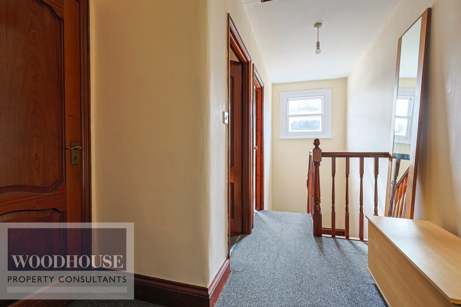 Images for York Road, Waltham Cross, Hertfordshire EAID:3131305421 BID:11055924