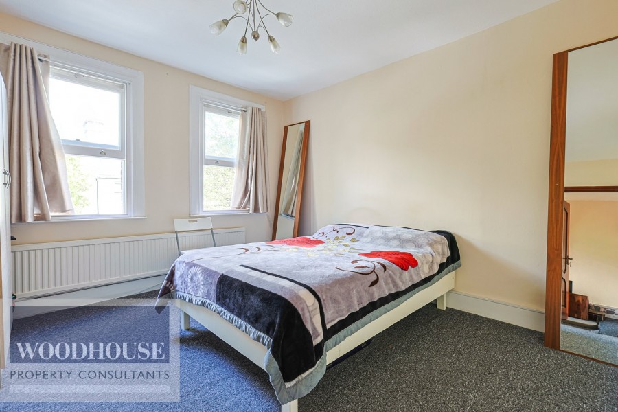 Images for York Road, Waltham Cross, Hertfordshire EAID:3131305421 BID:11055924