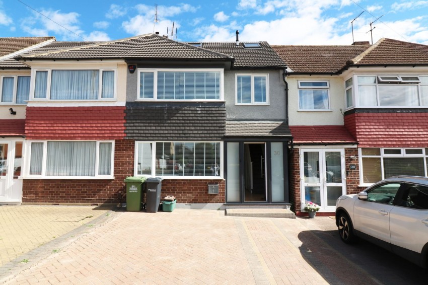 Images for Longfield Lane, Cheshunt, Hertfordshire EAID:3131305421 BID:11055924