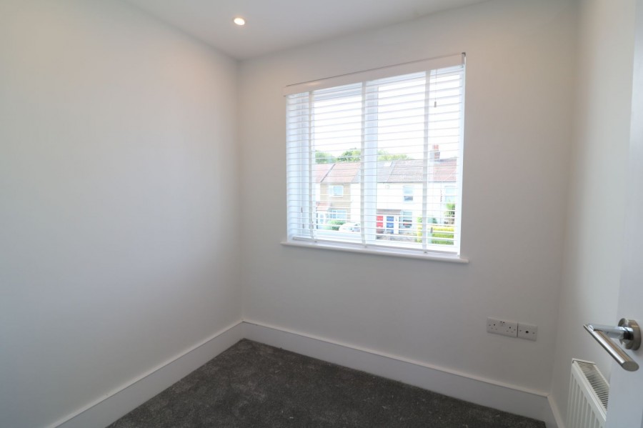 Images for Longfield Lane, Cheshunt, Hertfordshire EAID:3131305421 BID:11055924