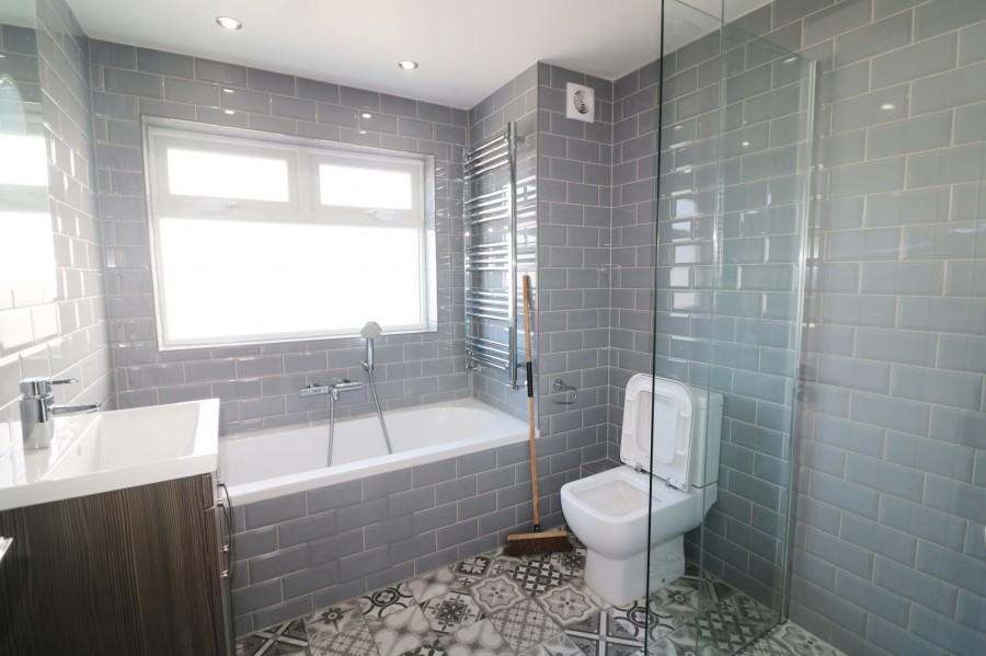 Images for Longfield Lane, Cheshunt, Hertfordshire EAID:3131305421 BID:11055924