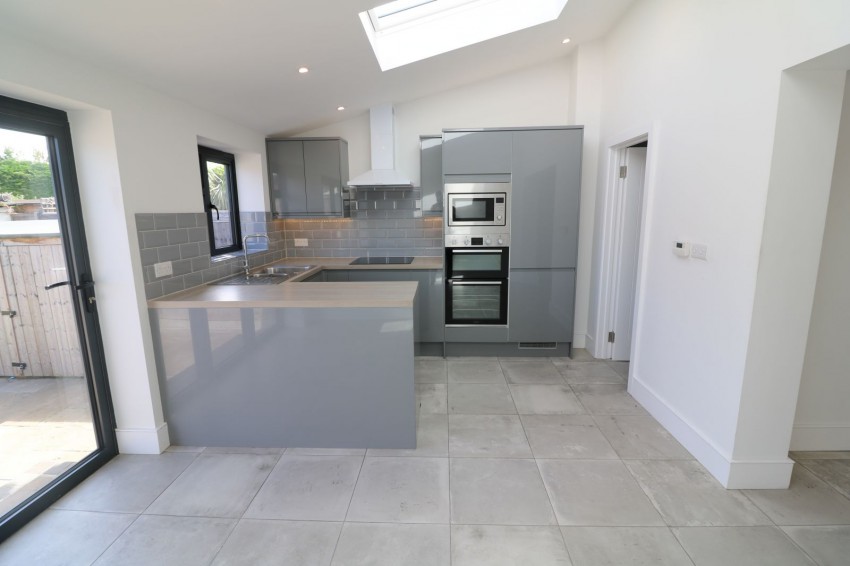 Images for Longfield Lane, Cheshunt, Hertfordshire EAID:3131305421 BID:11055924
